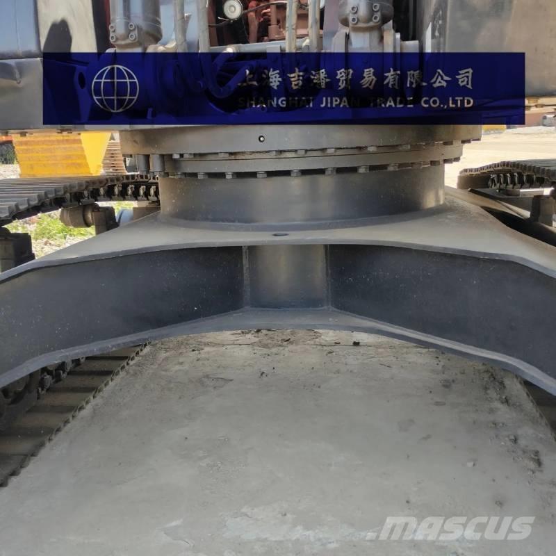 Hitachi ZX 240 Crawler excavators