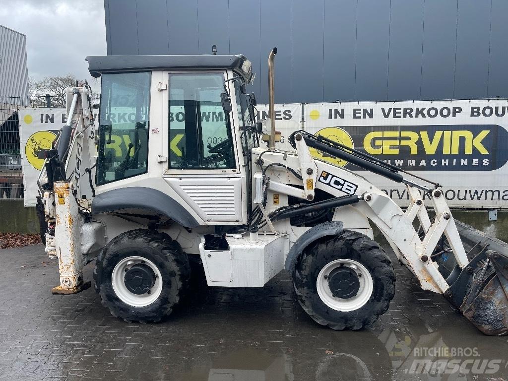 JCB 2 CX Backhoe loaders