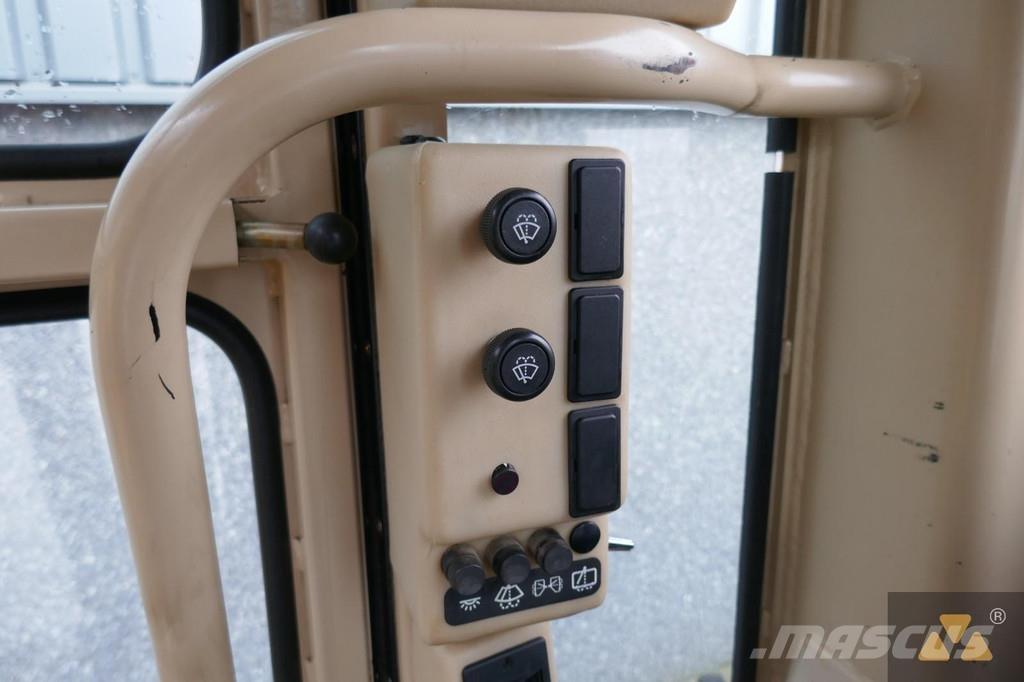 CAT 140H Ex-army Graders