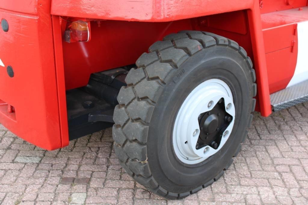 Kalmar DCD 150-12 Diesel trucks