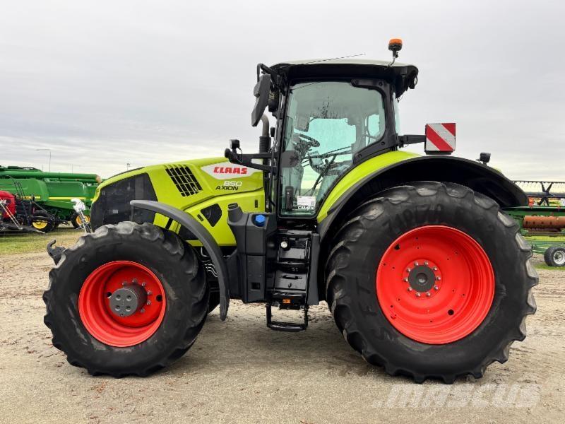 CLAAS AXION 850 Tractors