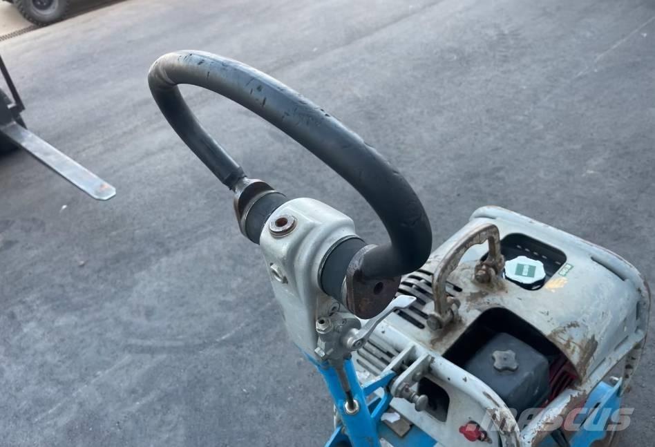 Weber CR3 HD Construction - Others