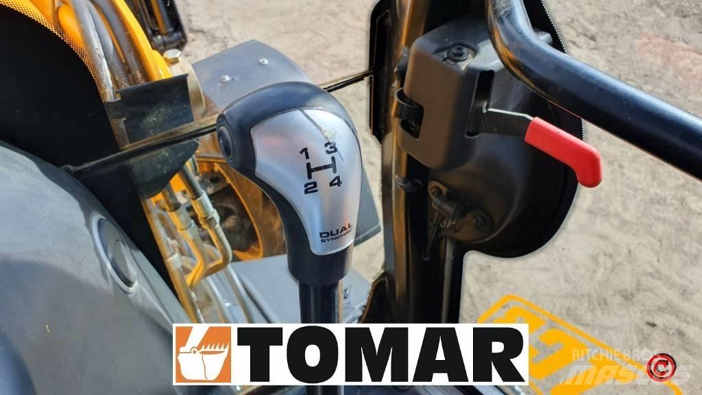 JCB 3 CX Backhoe loaders