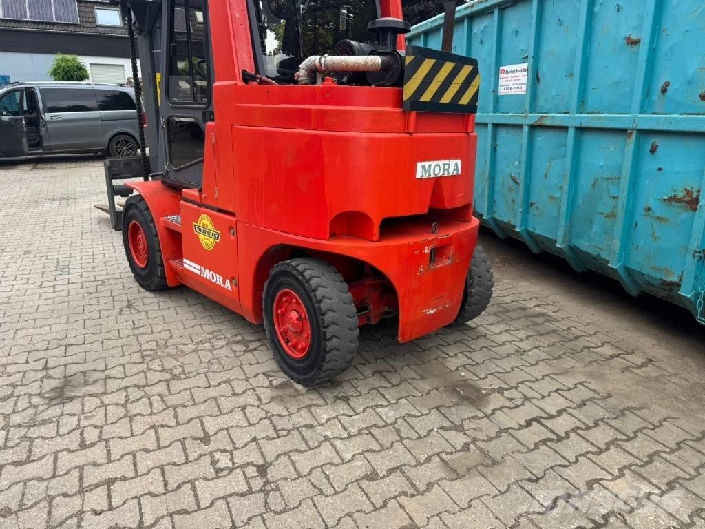 Mora M 80 CS Diesel trucks