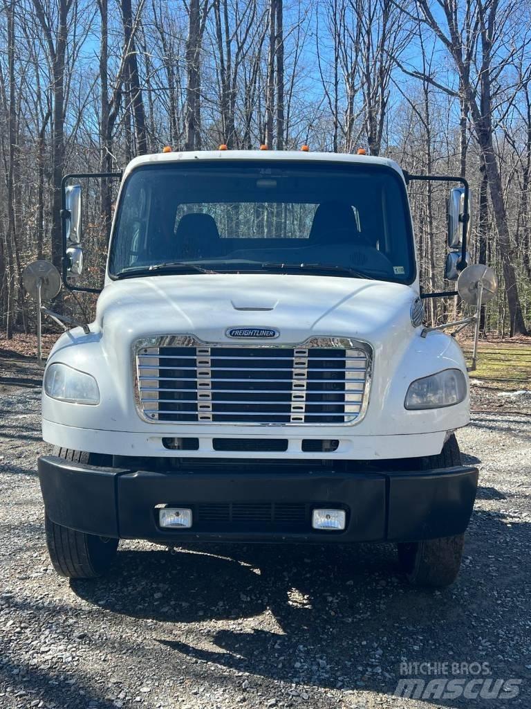 Freightliner M2106 Tractor Units