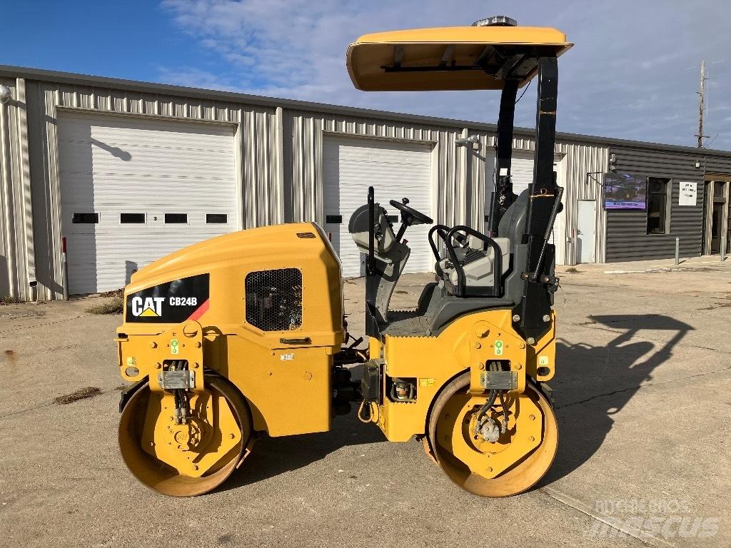 CAT CB 24 B Twin drum rollers
