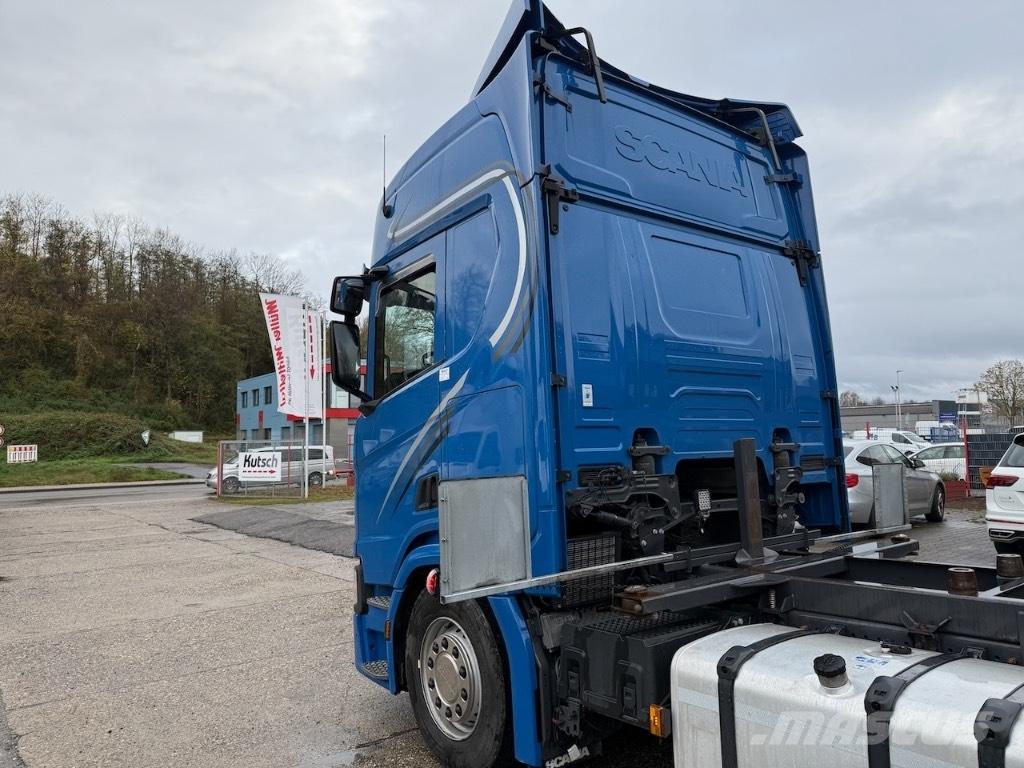 Scania R450 4x2 BDF Chassis Cab trucks