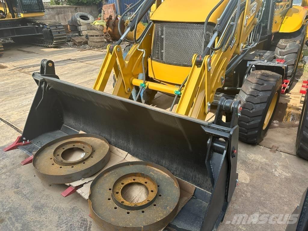 JCB 3 CX Backhoe loaders
