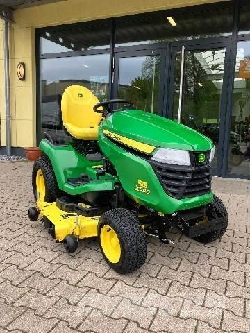 John Deere X590 Riding mowers