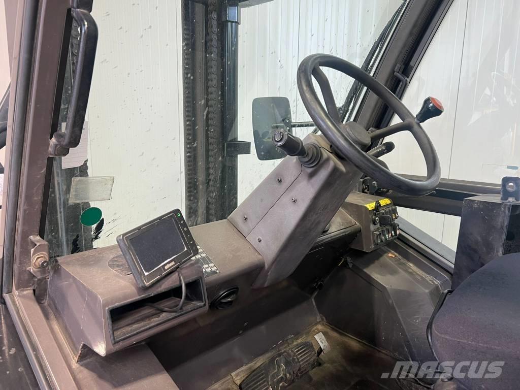 Manitou M30-4 Rough terrain trucks