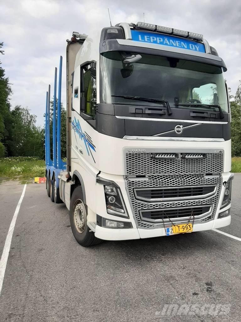 Volvo FH 16 Timber trucks