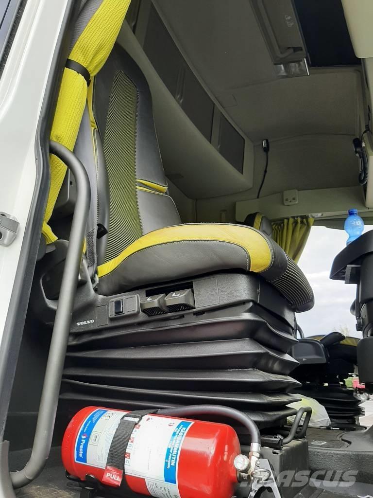 Volvo FH 16 Timber trucks