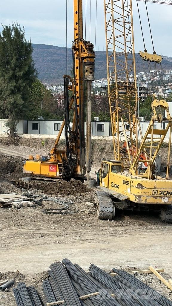 Bauer BG22V Piling rigs