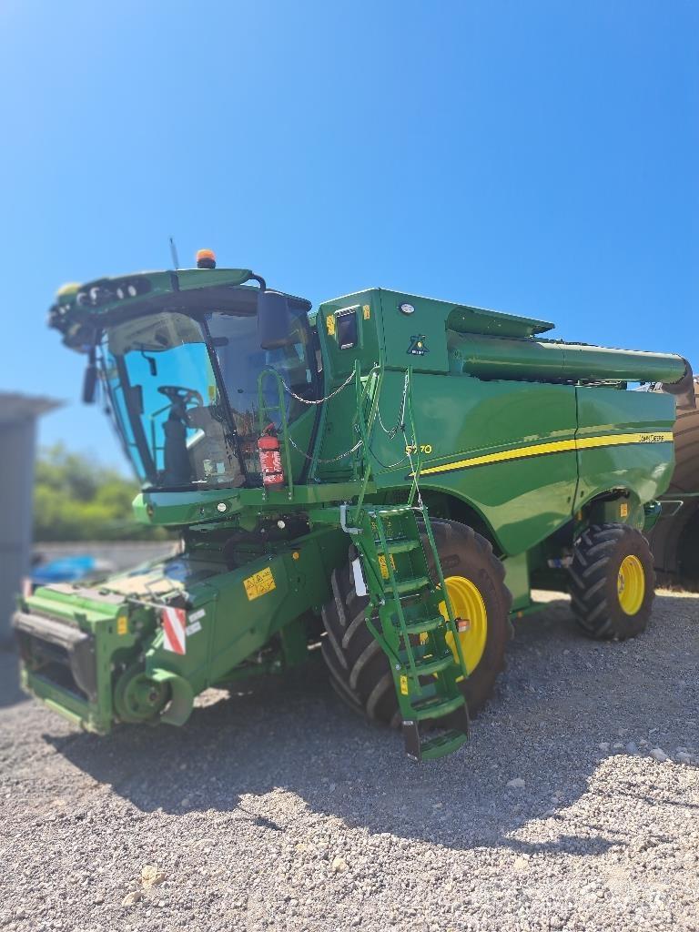 John Deere S 770 Combine harvesters