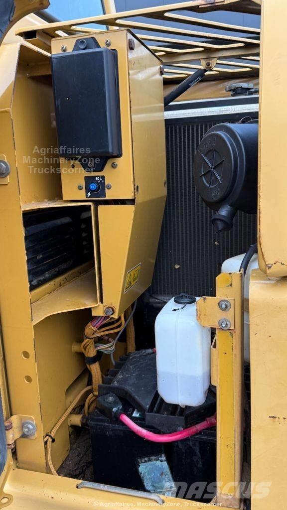 CAT 307 Midi excavators  7t - 12t