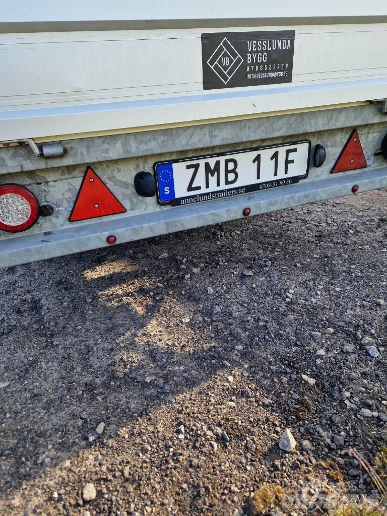 Saris C2000 Flatbed/Dropside trailers