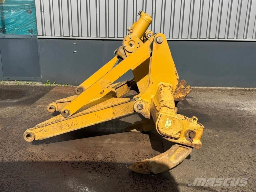 CAT D6R Ripper Other components