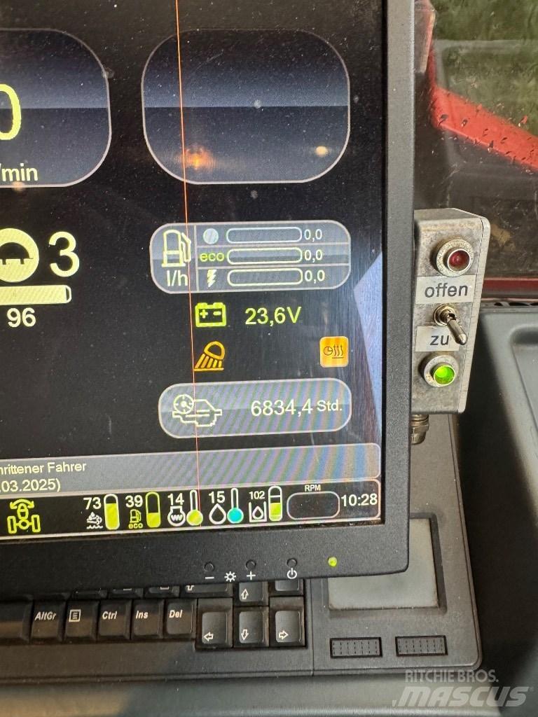 Komatsu 875 Forwarders
