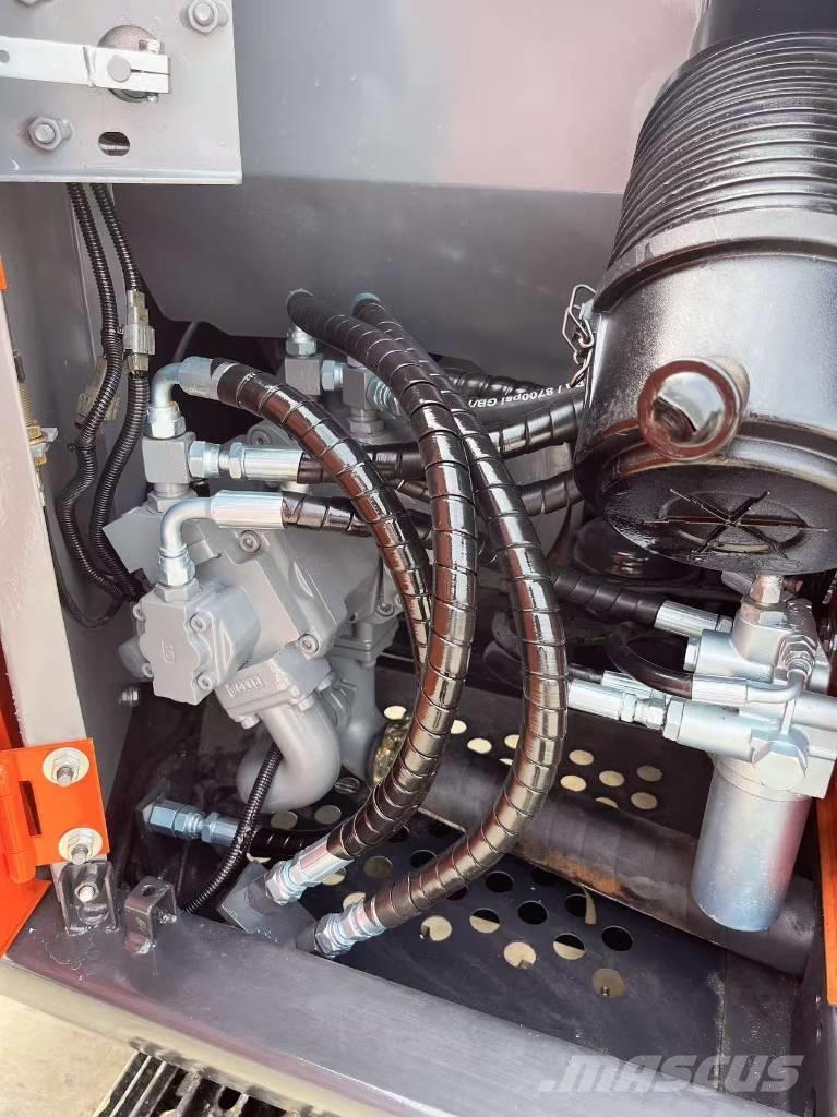 Hitachi ZX 70 Midi excavators  7t - 12t