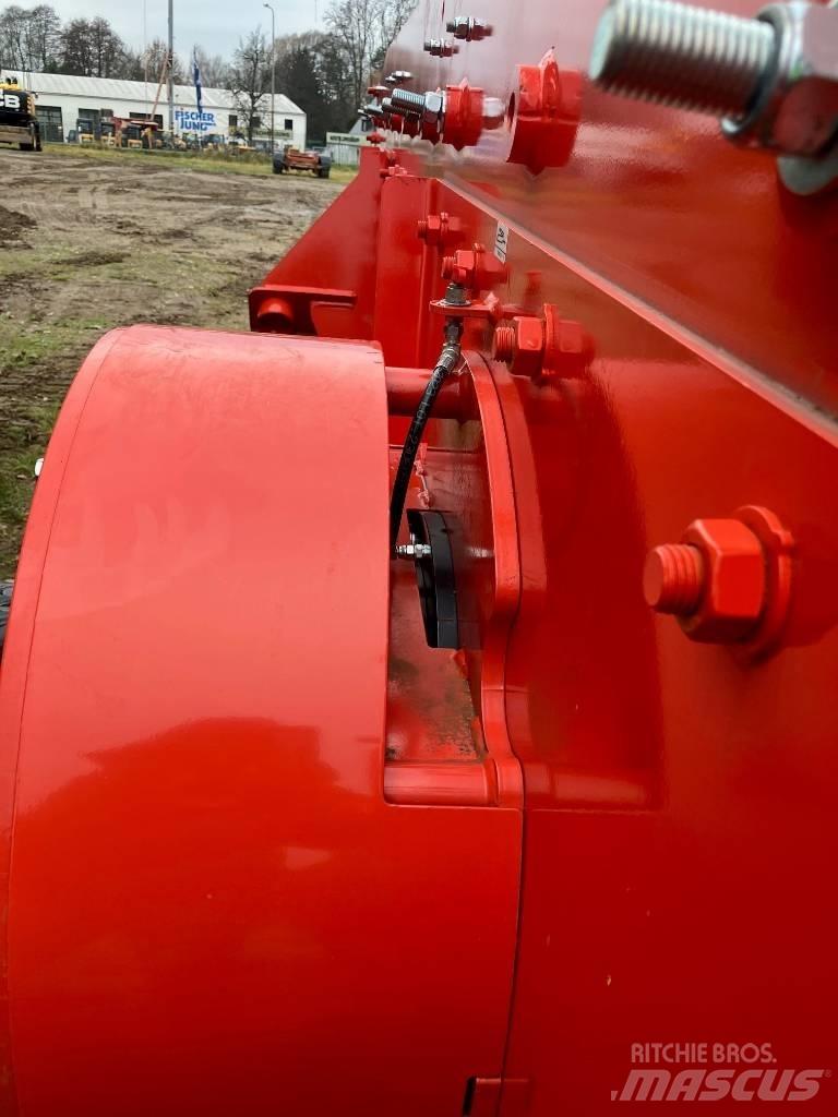 Terex Finlay 693+ Screeners