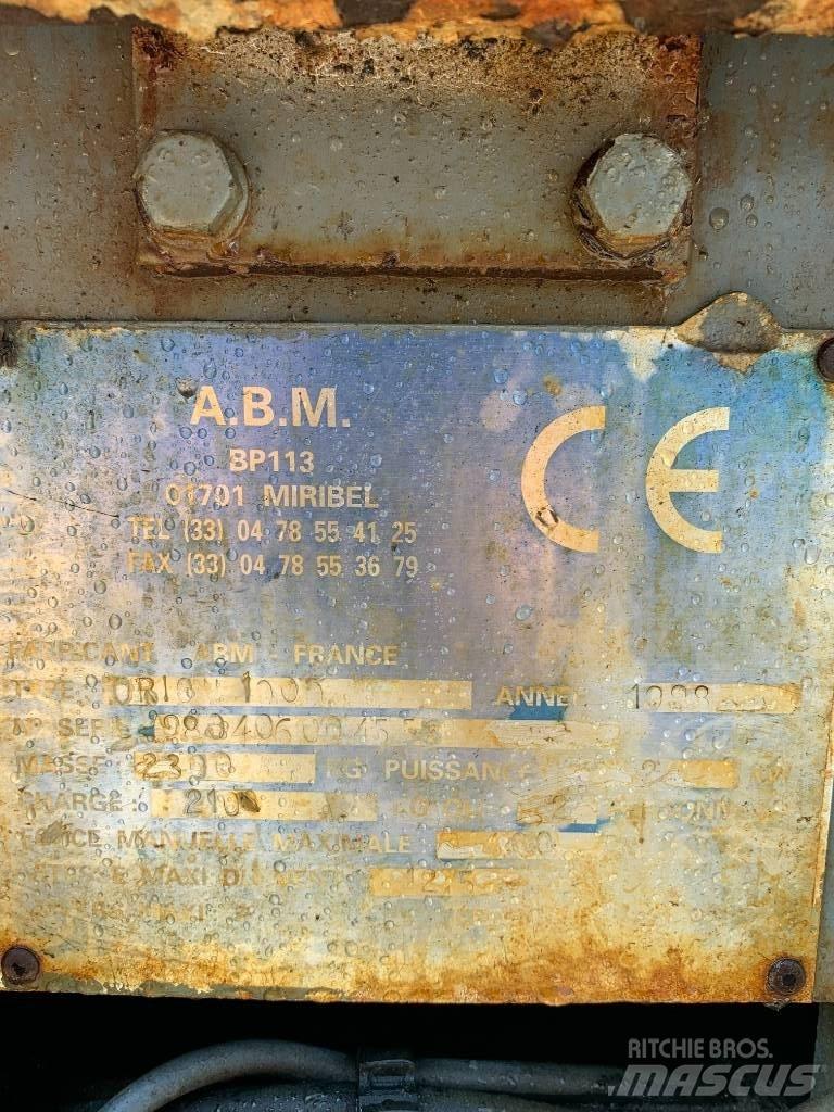 A.B.M. ORION 1000 Vertical mast lifts