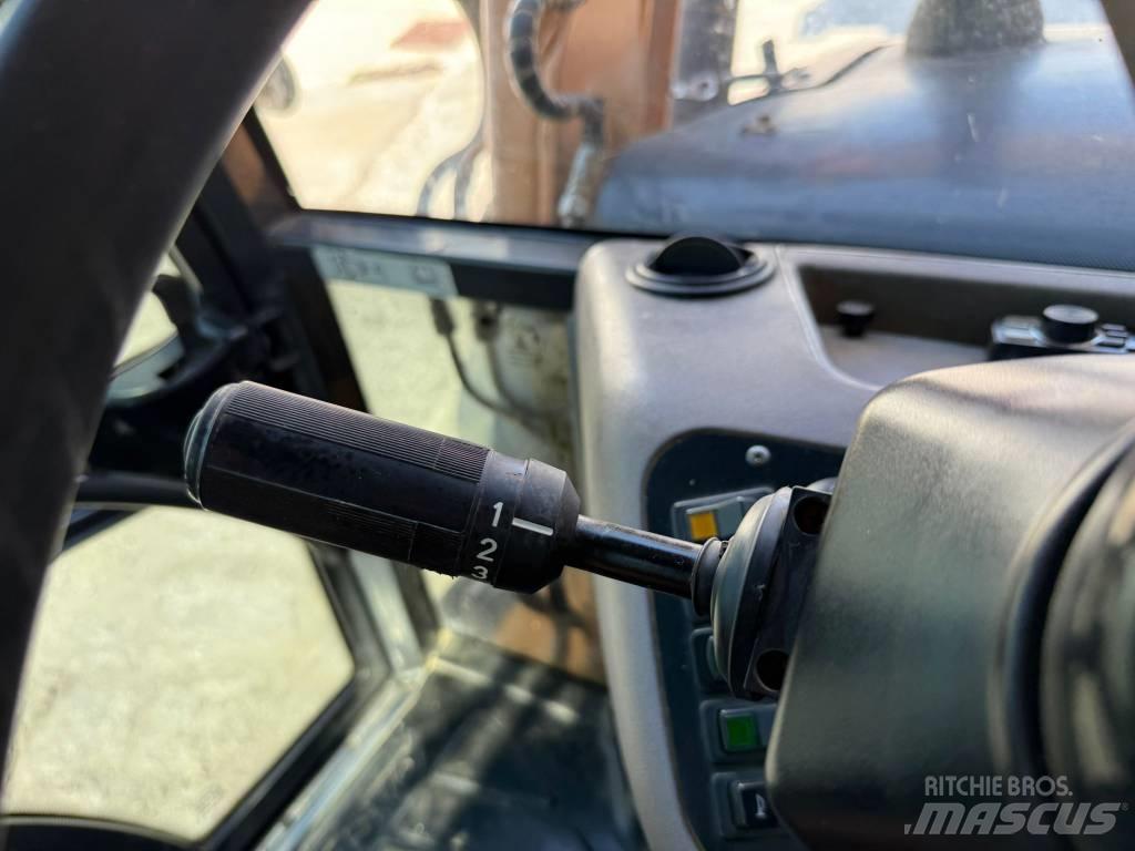 CASE 580 ST Backhoe loaders
