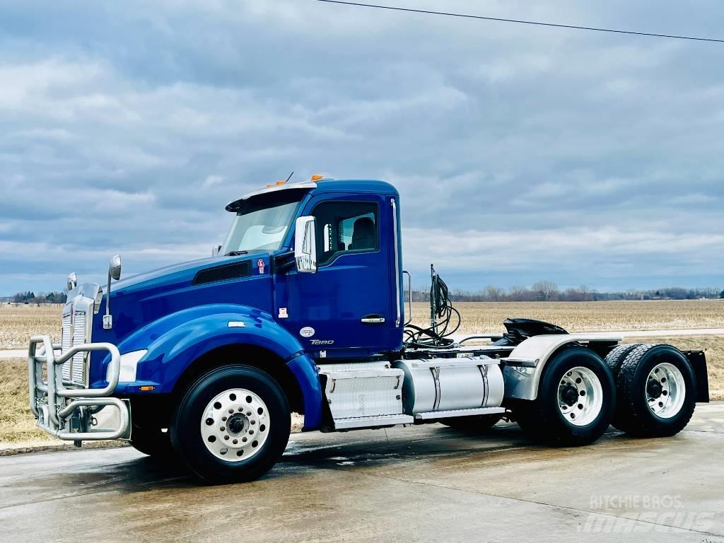 Kenworth T 880 Tractor Units