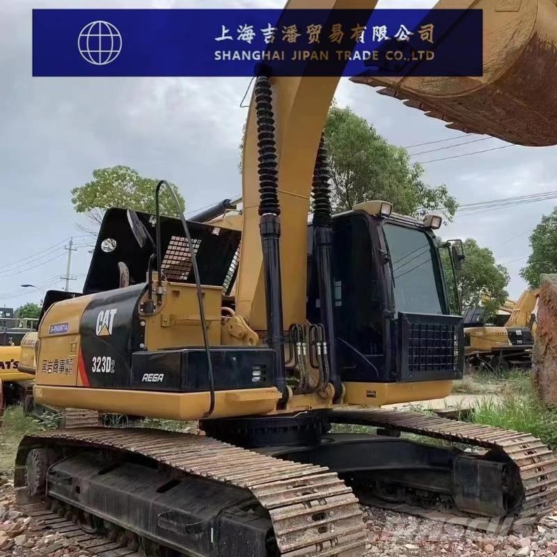 CAT 323 D Crawler excavators
