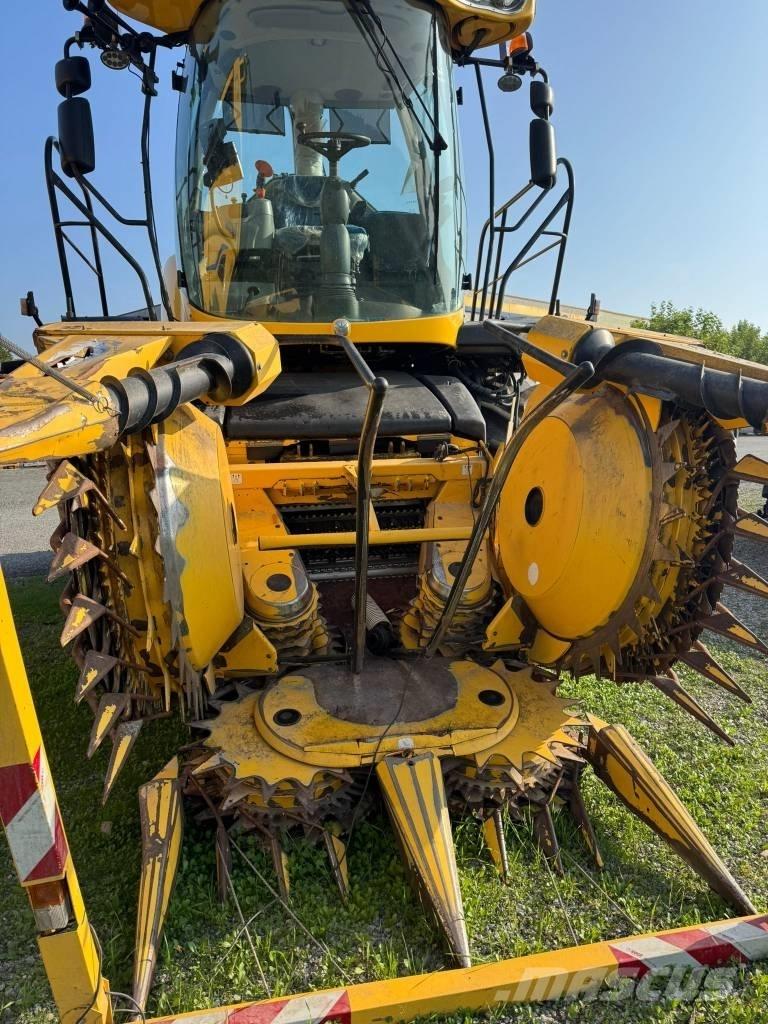 New Holland FR 600 Self-propelled foragers