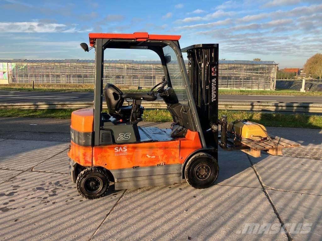 Toyota 7BMF25 Electric forklift trucks