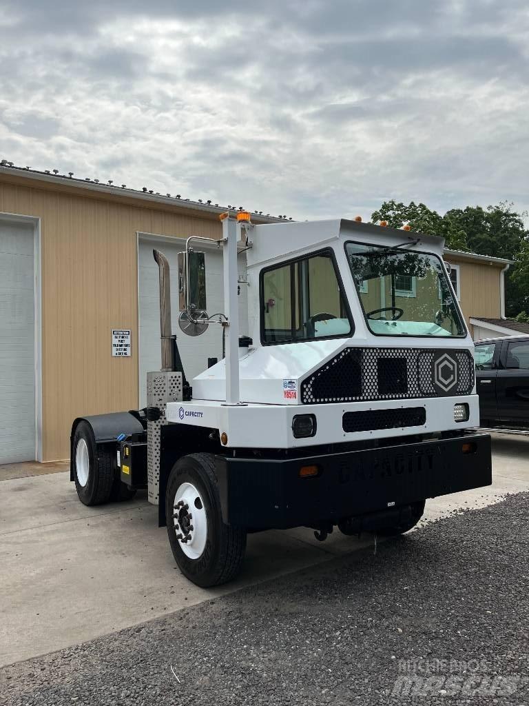 Capacity TJ5000 Terminal tractors