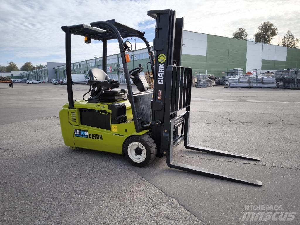 Clark GTX20s Electric forklift trucks