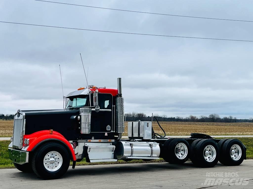 Kenworth W 900 Tractor Units