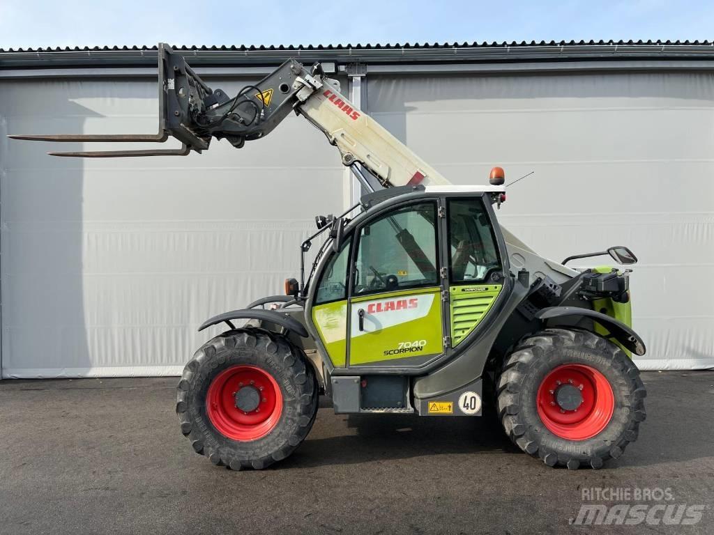 CLAAS SCORPION 7040 Telehandlers for agriculture