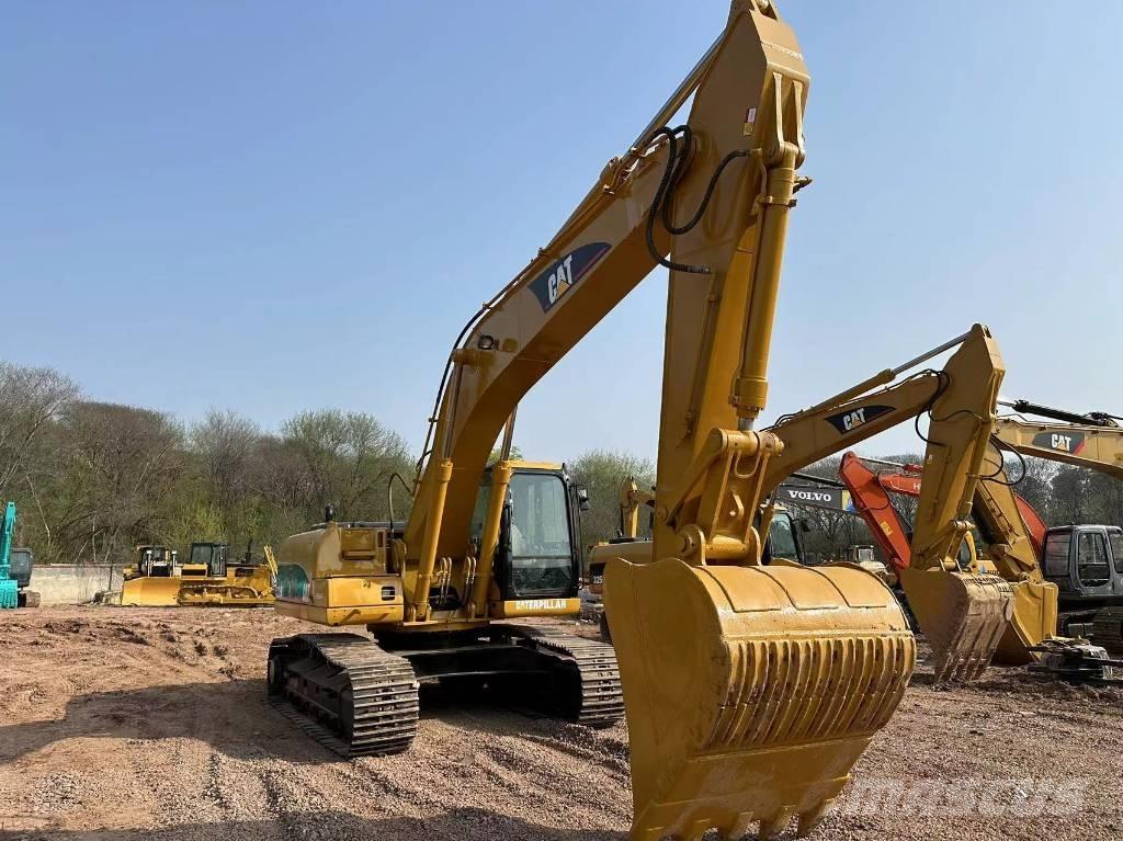 CAT 325 CL Crawler excavators