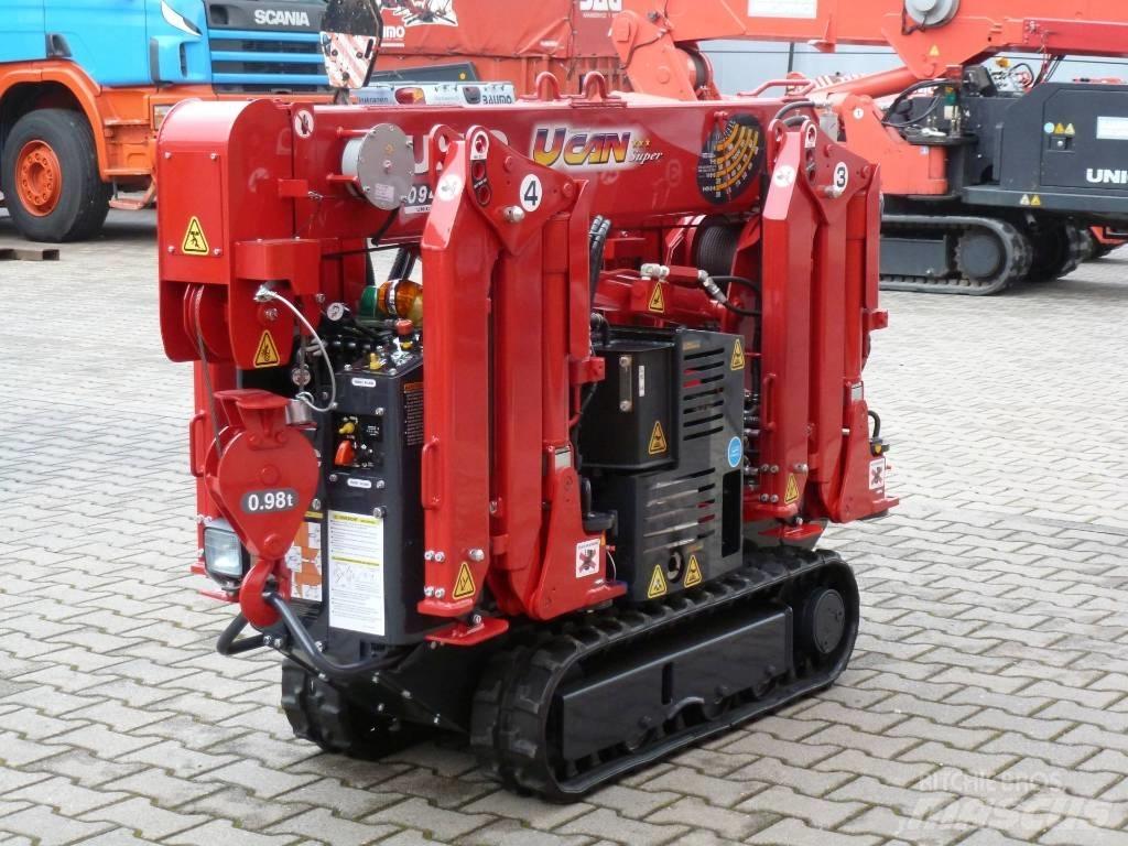 Unic URW-094 Tracked cranes