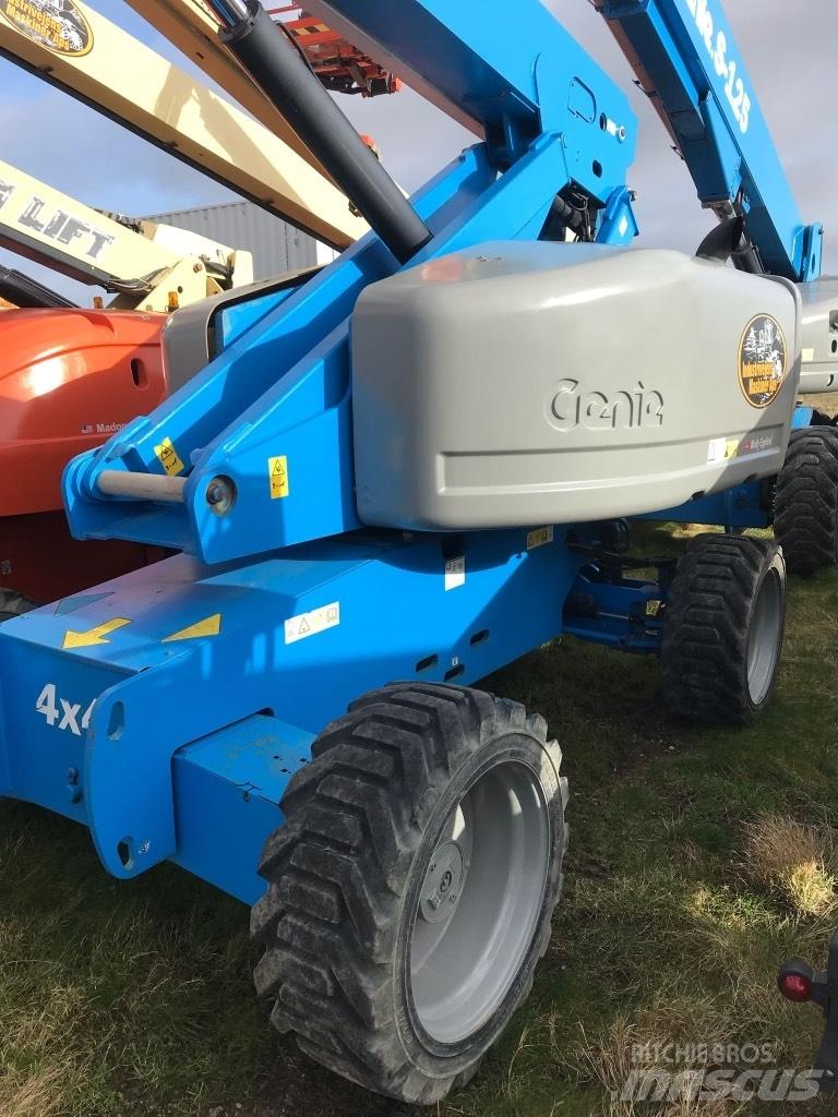 Genie S 60 HC Telescopic boom lifts