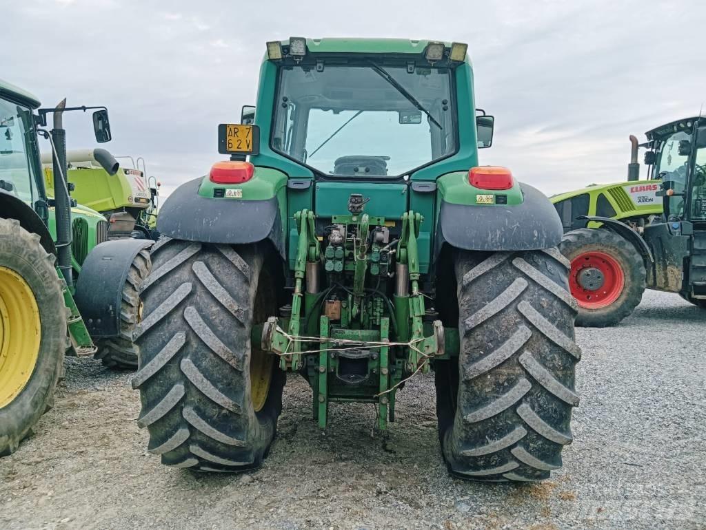 John Deere 6820 Tractors