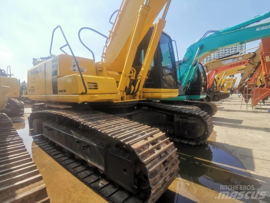 Komatsu PC 200-6 Crawler excavators