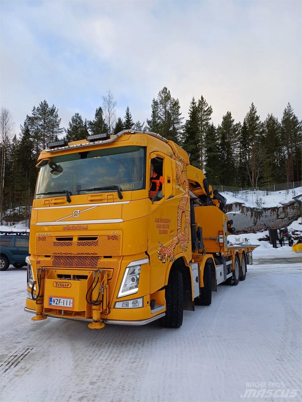 Volvo FH 540 Crane trucks