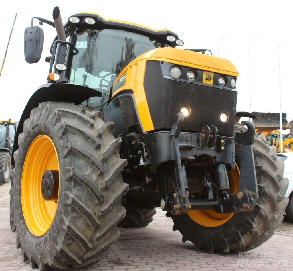 JCB Fastrac 4220 Tractors