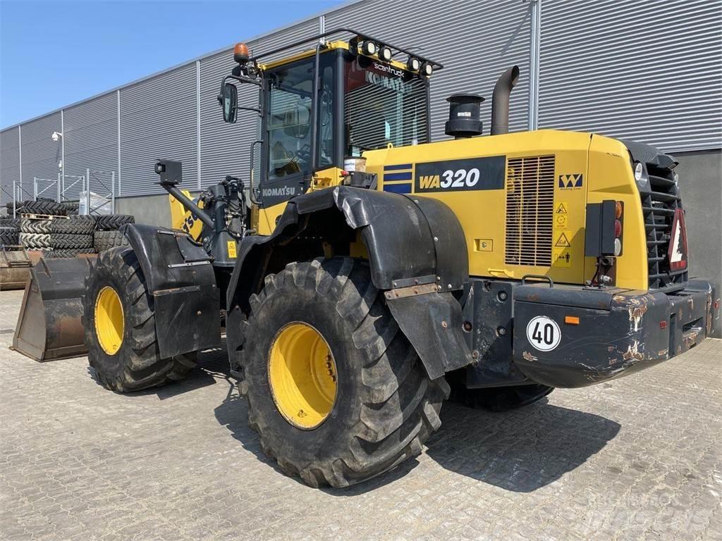 Komatsu WA320-7 Wheel loaders