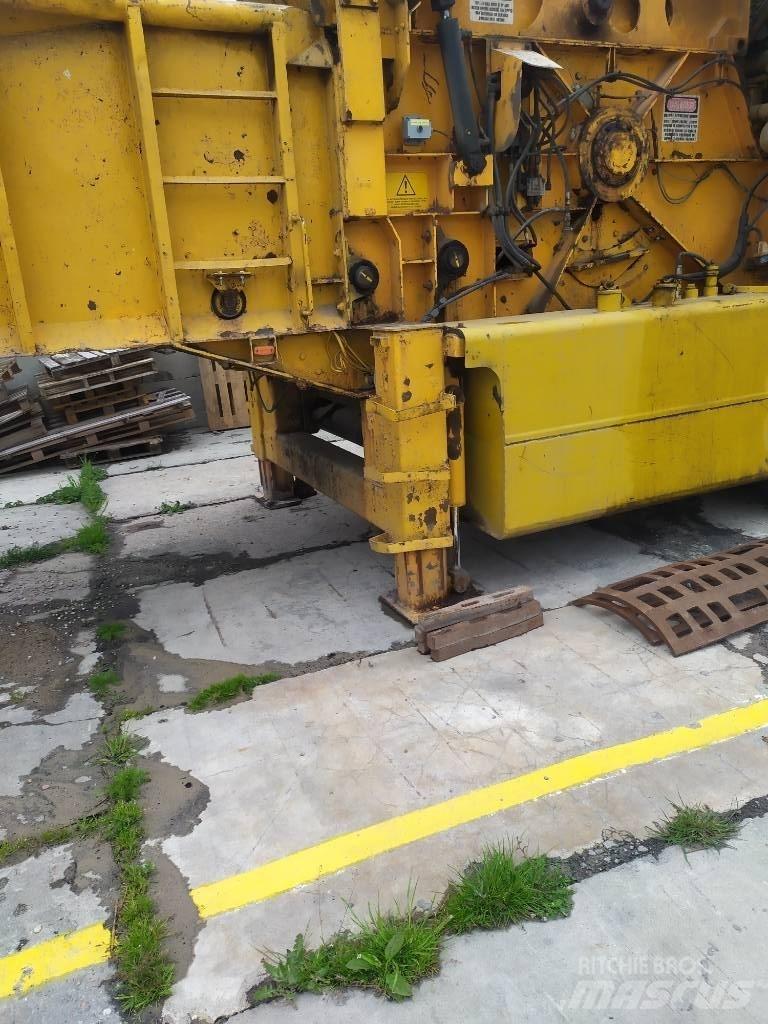 CBI 6800 T Wood chippers