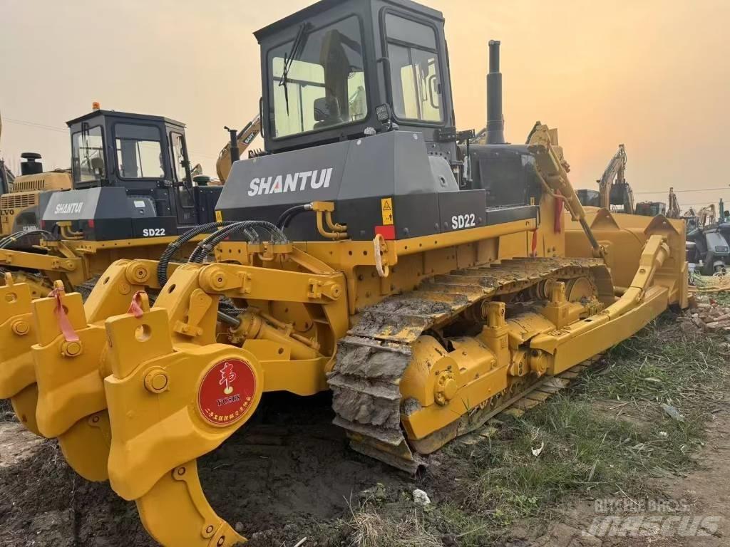 Shantui SD 22 Crawler dozers
