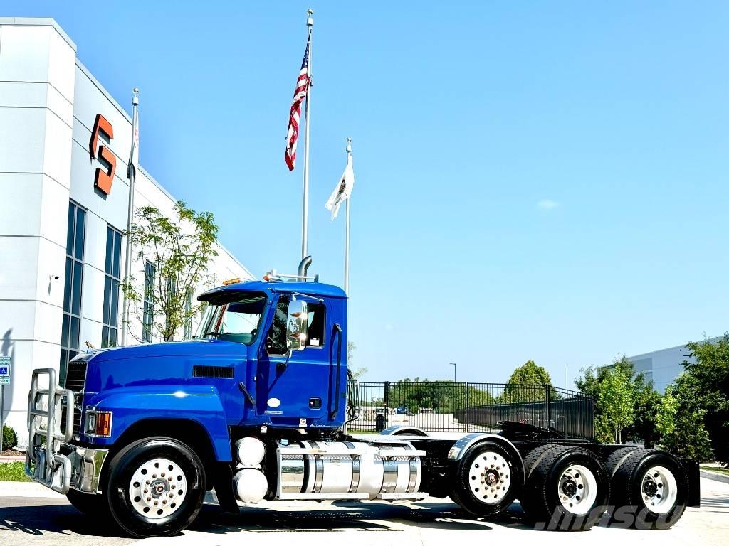 Mack Pinnacle Tractor Units