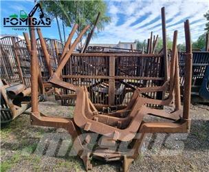 Valmet 840.2 Bunks Forwarder cranes