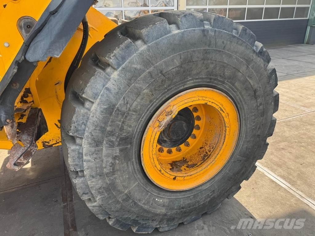 JCB 457 Wheel loaders