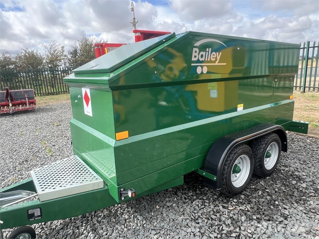 Bailey 2000L Manure spreaders