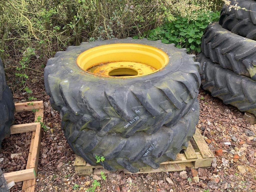  FRONT WHEELS Tyres, wheels and rims