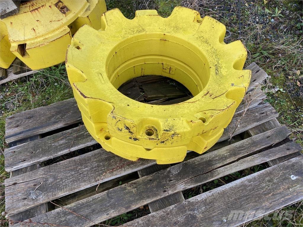 John Deere 205KG Tyres, wheels and rims